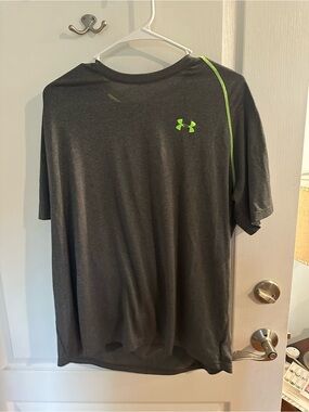 Under Armour Gray Short-Sleeve Performance Tee with Neon Green Logo